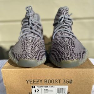 100% Authentic adidas Yeezy Boost 350 V2 Beluga 2.0 size 12